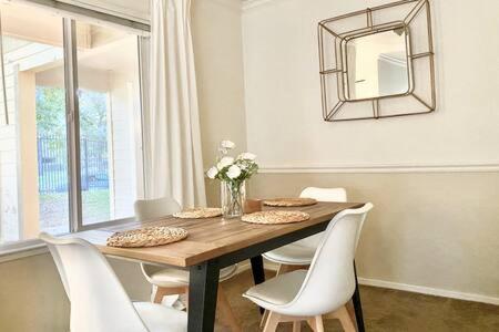 Experience Sacramento With Tranquil Lakeside Views Exterior foto
